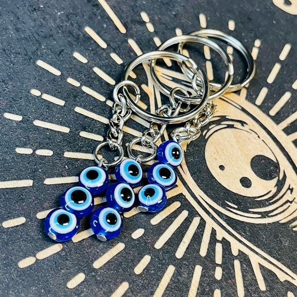 3-Bead Evil Eye Keychain, Handmade - Picture 5 of 7